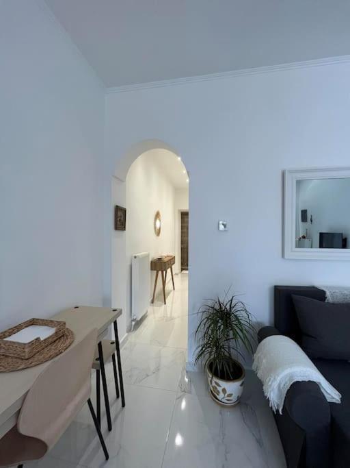 דירות House In Diavata, Thessaloniki, Greece מראה חיצוני תמונה