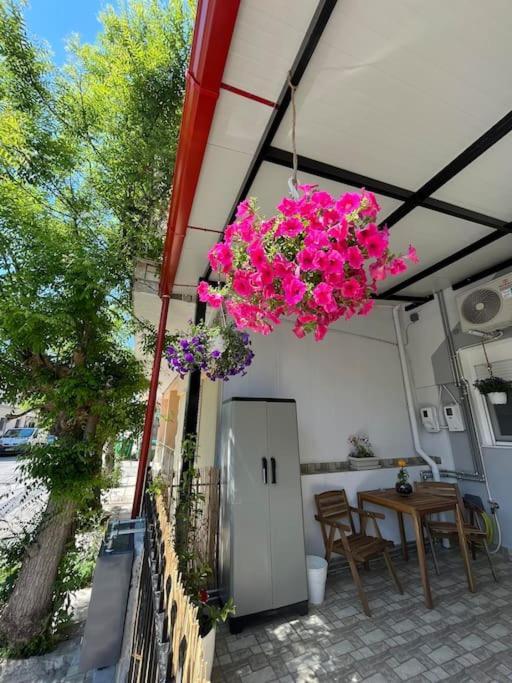 דירות House In Diavata, Thessaloniki, Greece מראה חיצוני תמונה