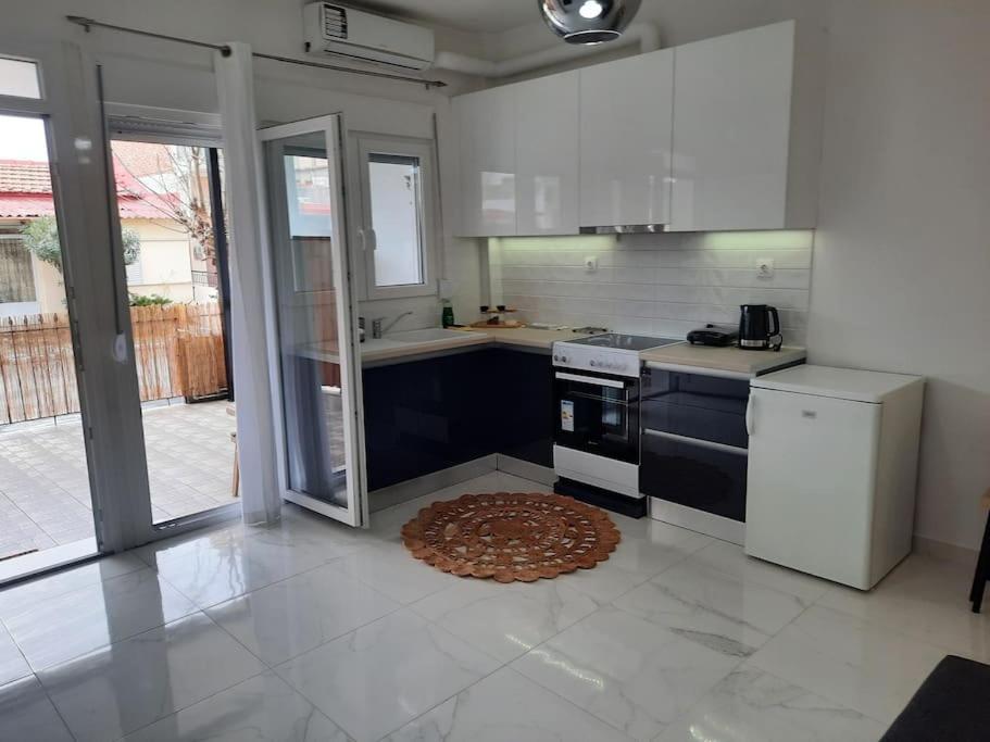 דירות House In Diavata, Thessaloniki, Greece מראה חיצוני תמונה